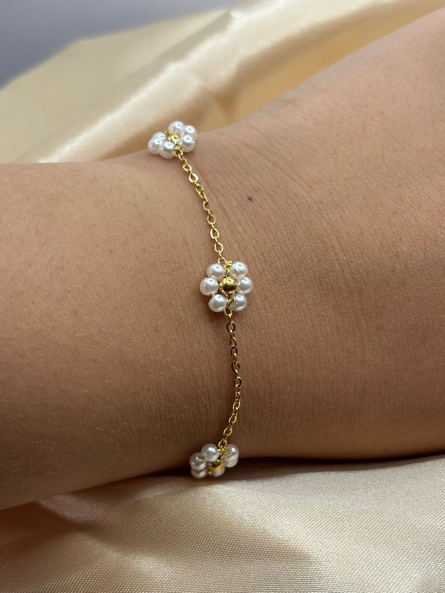 Daisy Gold Bracelet