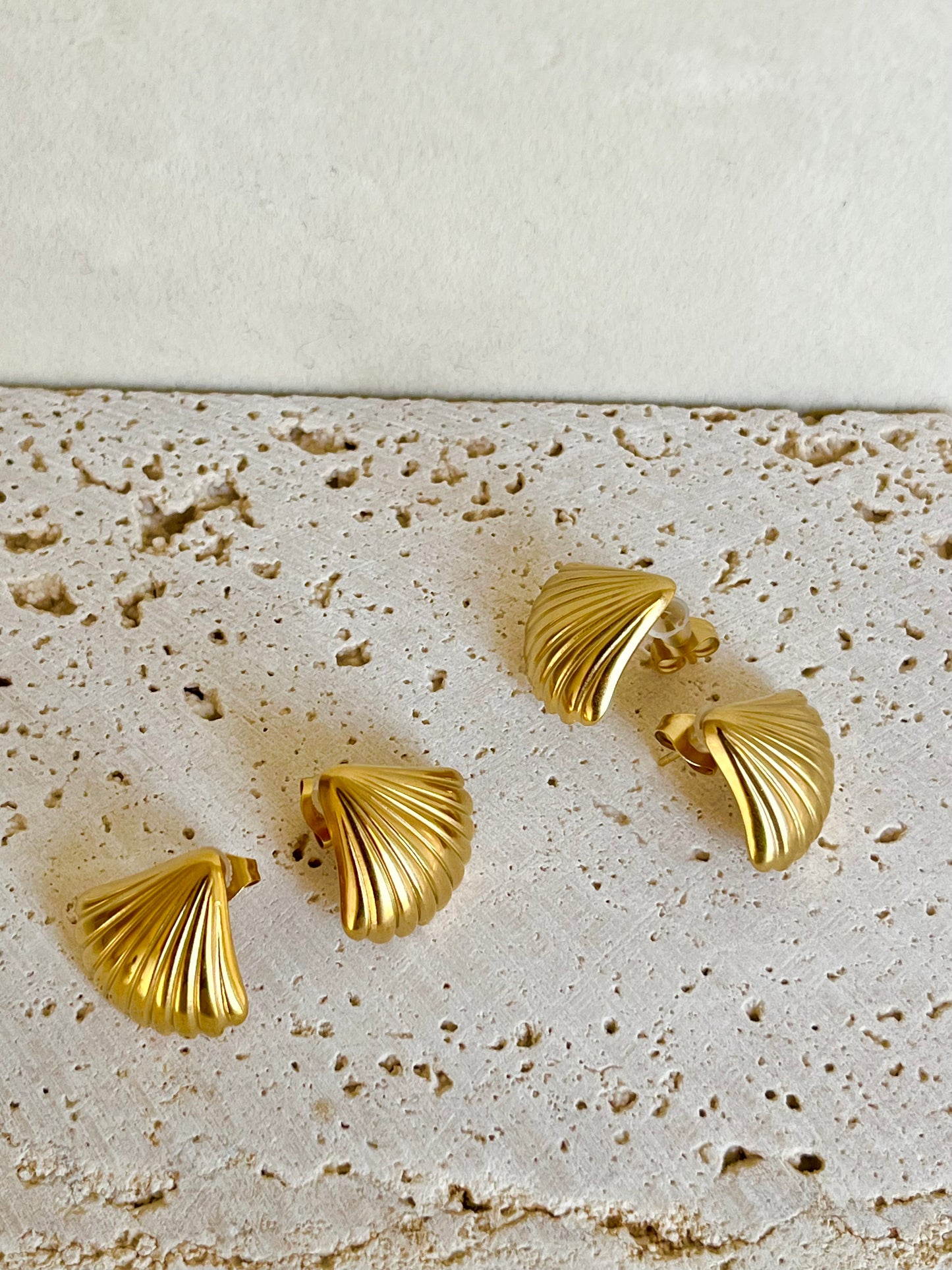 Marina Shell Gold Earrings