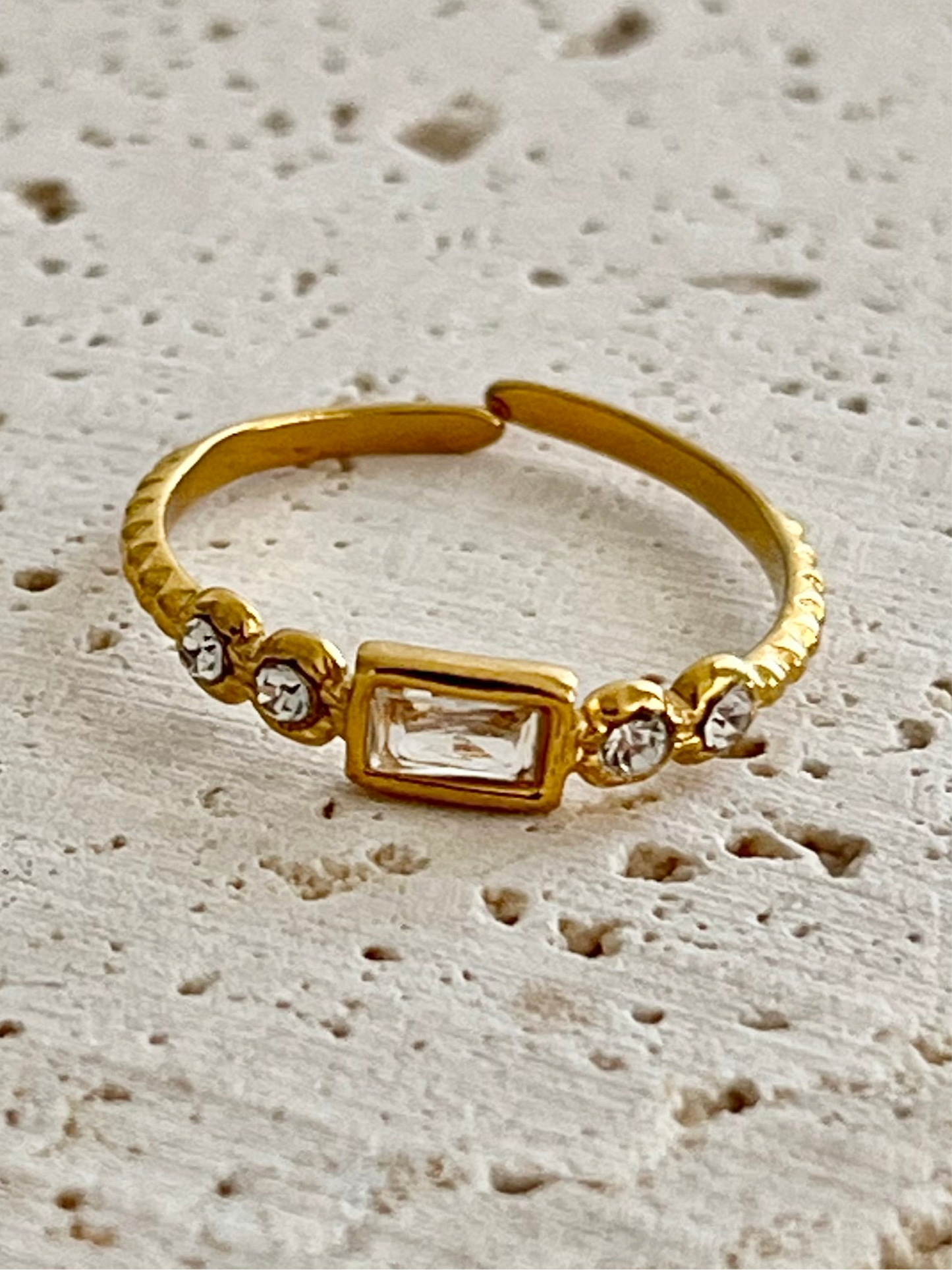 Sofía Gold Ring