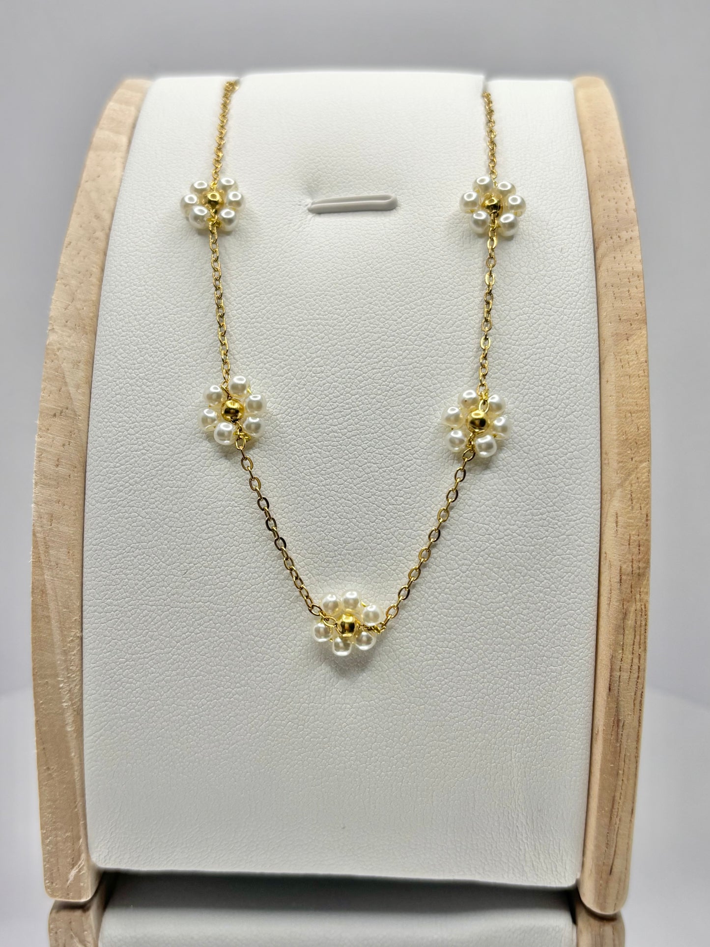 Daisy Gold Necklace