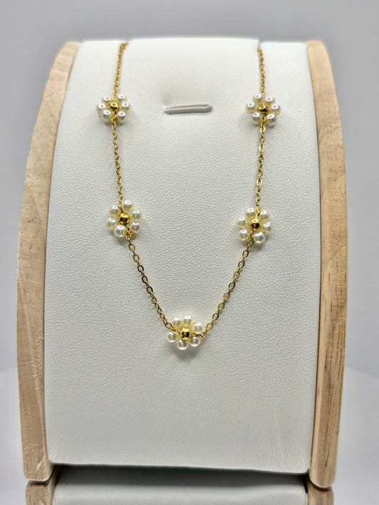 Daisy Gold Necklace