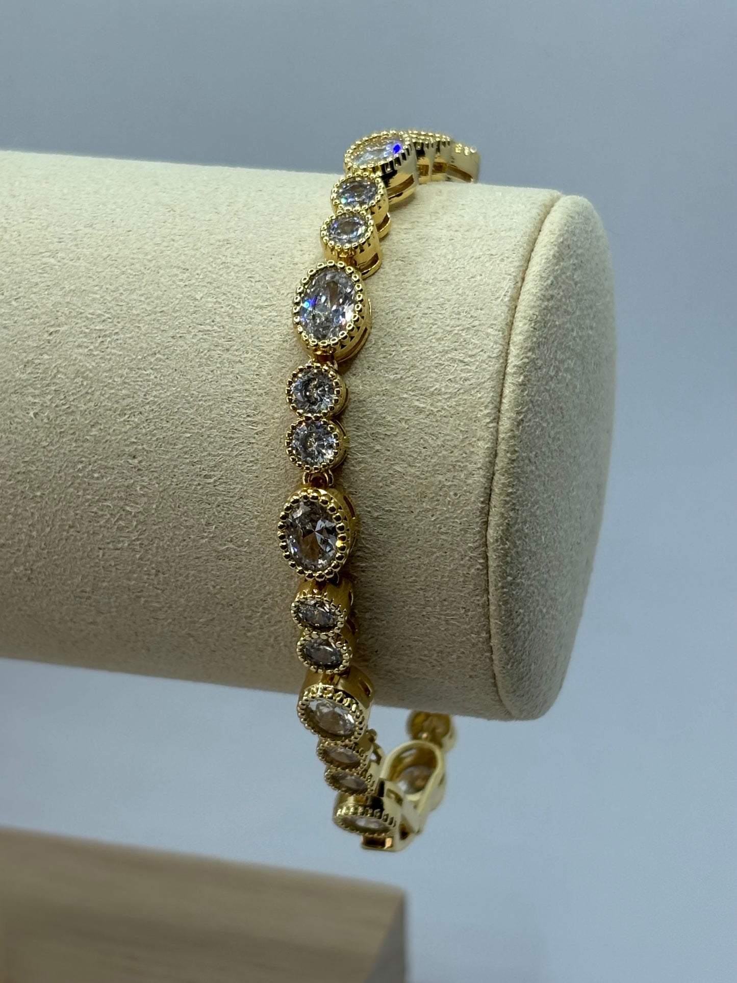 Diamanté Gold Ovals Bracelet