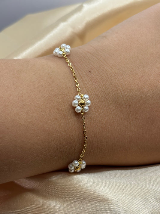 Daisy Gold Bracelet