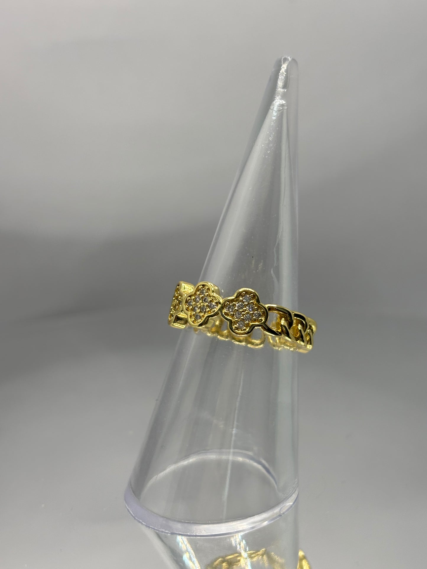 Diamanté Gold Clover Chain Ring