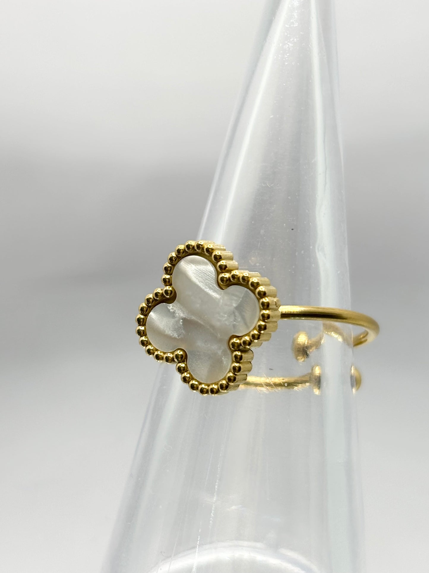 White clover ring